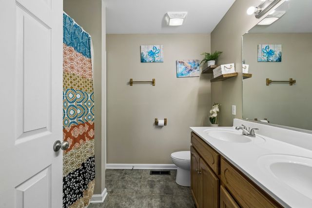 329 Murrell Rd, Dickson, TN 37055