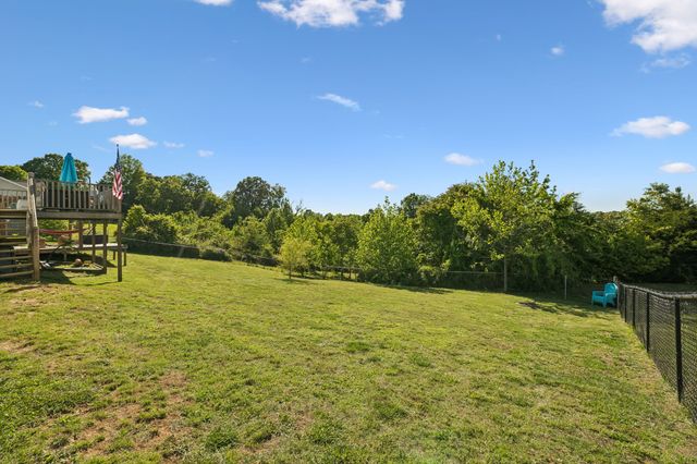 329 Murrell Rd, Dickson, TN 37055