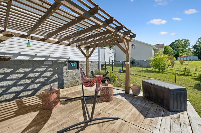329 Murrell Rd, Dickson, TN 37055