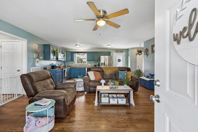 329 Murrell Rd, Dickson, TN 37055