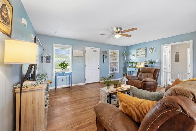 329 Murrell Rd, Dickson, TN 37055