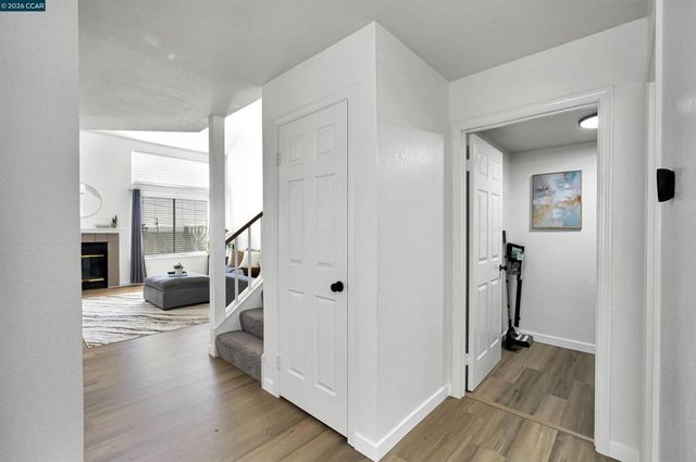 418 Dohrmann Ln, Pinole, CA 94564