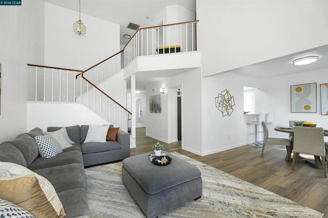 418 Dohrmann Ln, Pinole, CA 94564