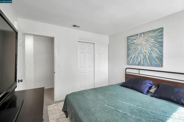418 Dohrmann Ln, Pinole, CA 94564