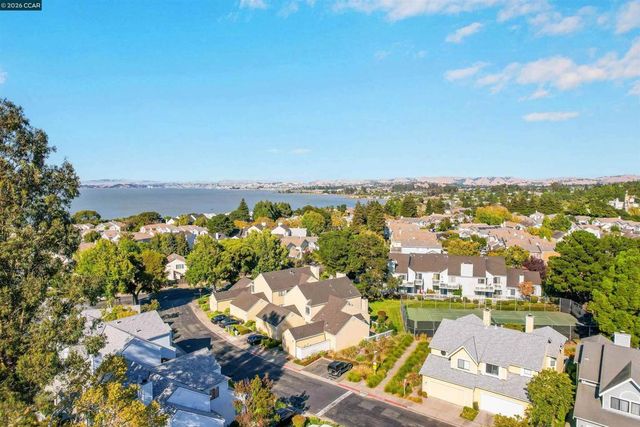 418 Dohrmann Ln, Pinole, CA 94564