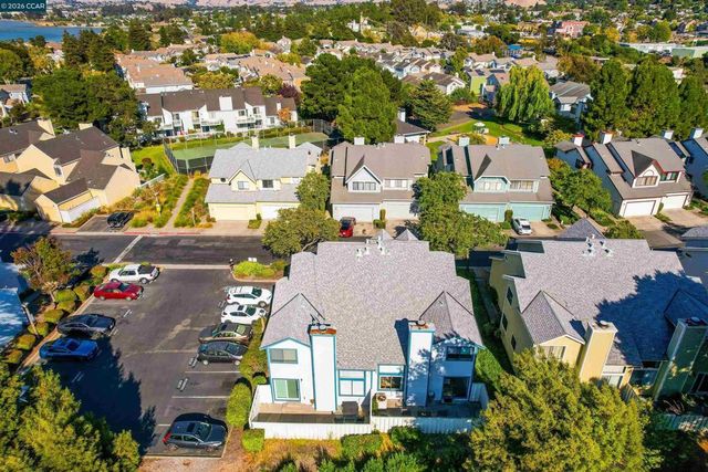 418 Dohrmann Ln, Pinole, CA 94564