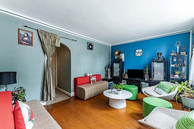 2703 S HILLOCK Avenue, Chicago, IL 60608