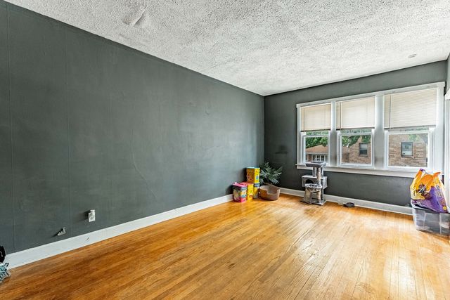 2703 S HILLOCK Avenue, Chicago, IL 60608