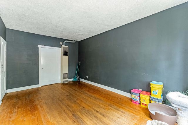 2703 S HILLOCK Avenue, Chicago, IL 60608
