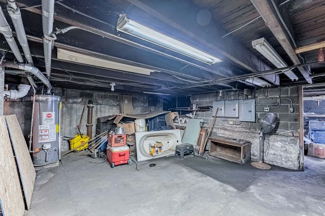 2703 S HILLOCK Avenue, Chicago, IL 60608