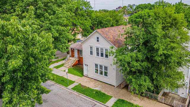 2703 S HILLOCK Avenue, Chicago, IL 60608