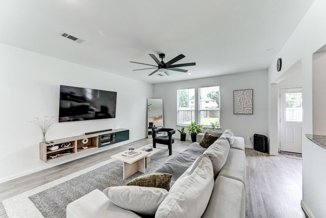 5530 Broad Spruce Street, Spring, TX 77373