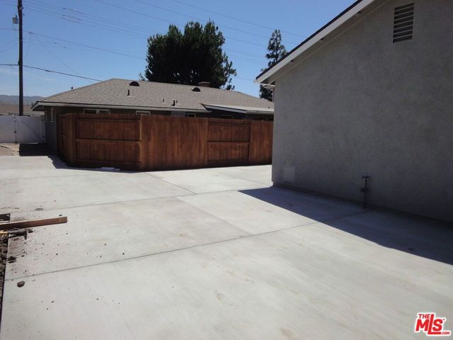 1151 Royal Avenue, Simi Valley, CA 93065