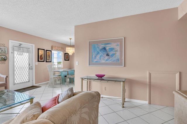 4053 Wolverton C, Boca Raton, FL 33434
