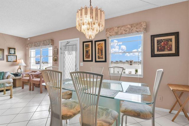 4053 Wolverton C, Boca Raton, FL 33434