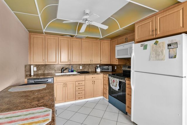 4053 Wolverton C, Boca Raton, FL 33434
