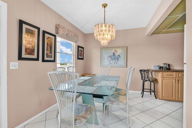4053 Wolverton C, Boca Raton, FL 33434