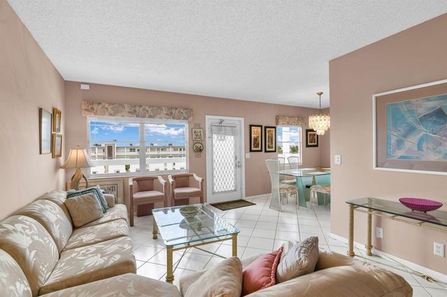 4053 Wolverton C, Boca Raton, FL 33434
