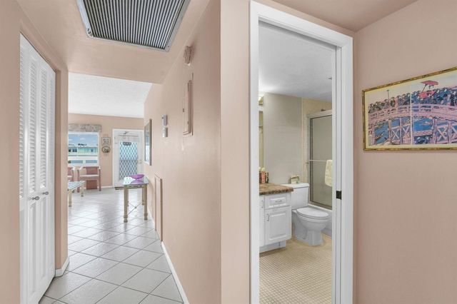 4053 Wolverton C, Boca Raton, FL 33434
