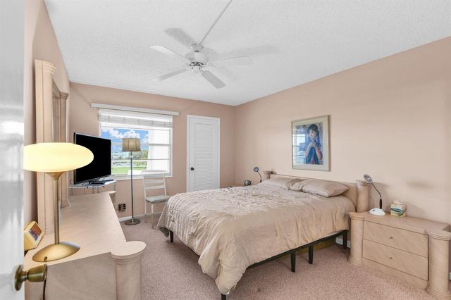 4053 Wolverton C, Boca Raton, FL 33434