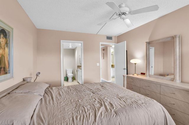 4053 Wolverton C, Boca Raton, FL 33434