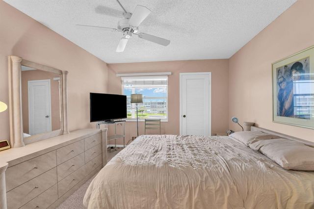 4053 Wolverton C, Boca Raton, FL 33434