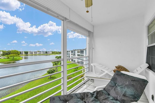 4053 Wolverton C, Boca Raton, FL 33434