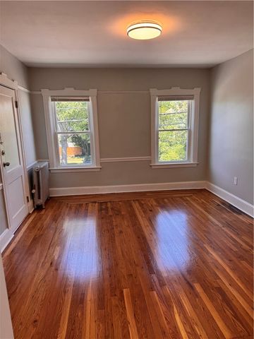 422 Pawtucket Avenue 2, Pawtucket, RI 02860