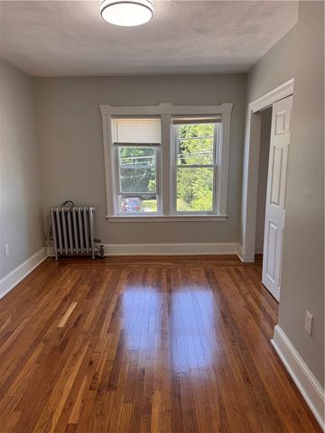 422 Pawtucket Avenue 2, Pawtucket, RI 02860
