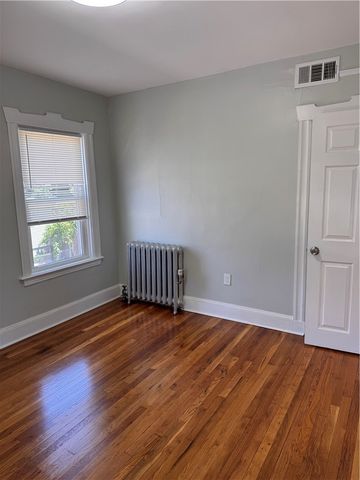 422 Pawtucket Avenue 2, Pawtucket, RI 02860