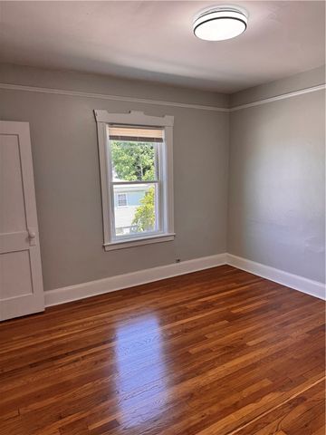422 Pawtucket Avenue 2, Pawtucket, RI 02860