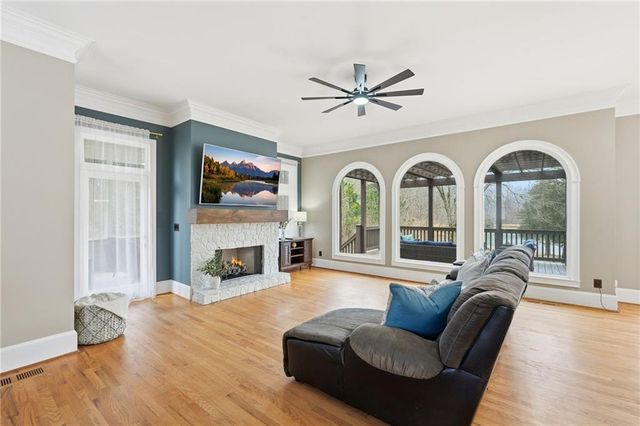 87 Carsons Creek Drive, Dawsonville, GA 30534