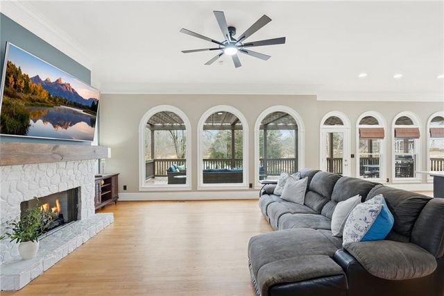 87 Carsons Creek Drive, Dawsonville, GA 30534