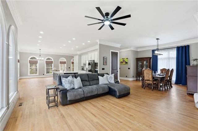 87 Carsons Creek Drive, Dawsonville, GA 30534