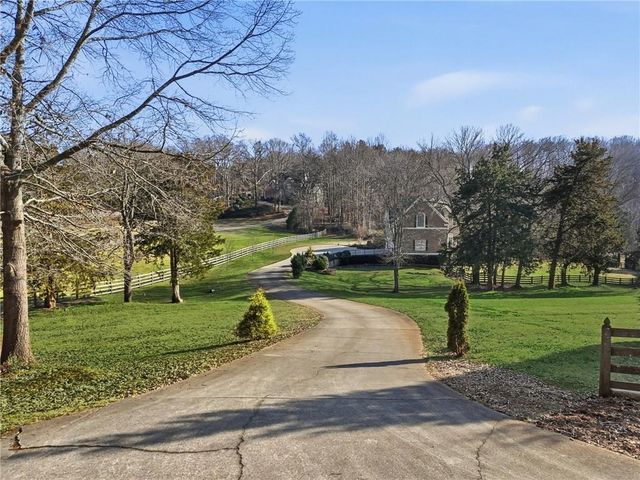 87 Carsons Creek Drive, Dawsonville, GA 30534