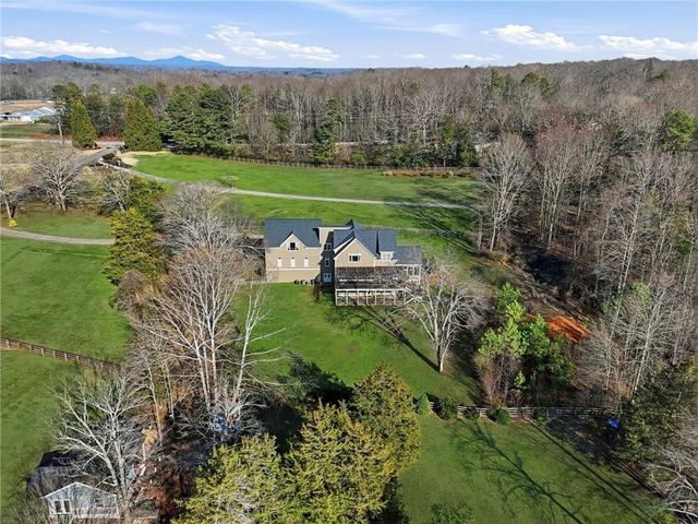 87 Carsons Creek Drive, Dawsonville, GA 30534