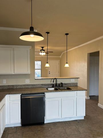 38 Waycross Drive, Greenbrier, AR 72058