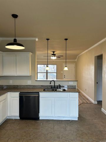 38 Waycross Drive, Greenbrier, AR 72058