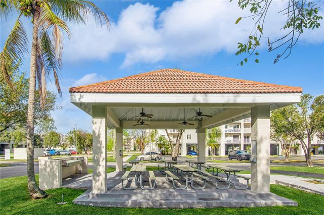 8200 SW 210th Street 111, Cutler Bay, FL 33189