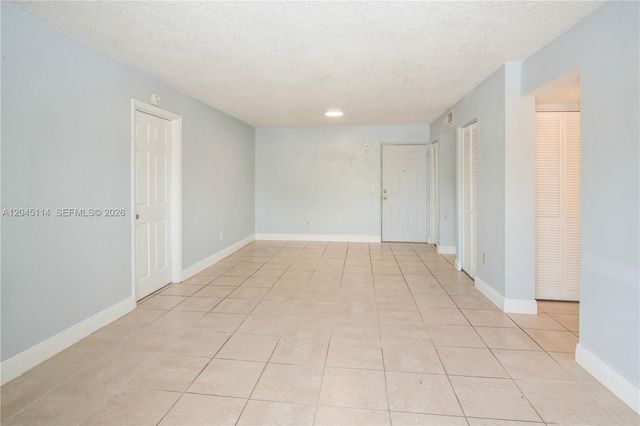8200 SW 210th Street 111, Cutler Bay, FL 33189