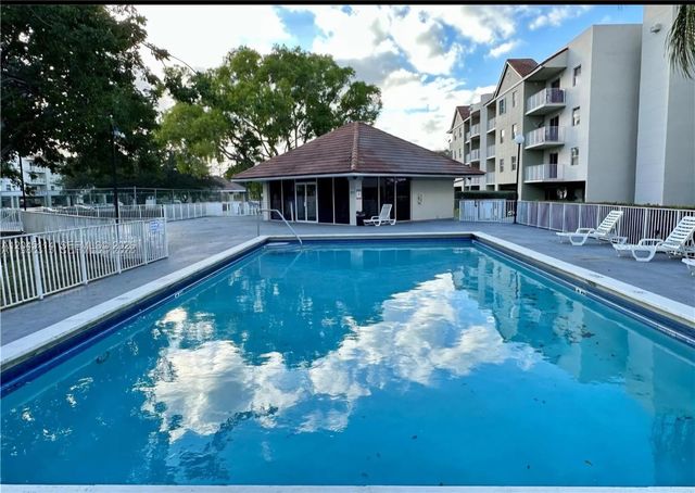 8200 SW 210th Street 111, Cutler Bay, FL 33189