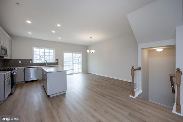 412 RIDGEWOOD DR, Royersford, PA 19468