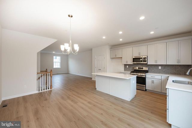 412 RIDGEWOOD DR, Royersford, PA 19468
