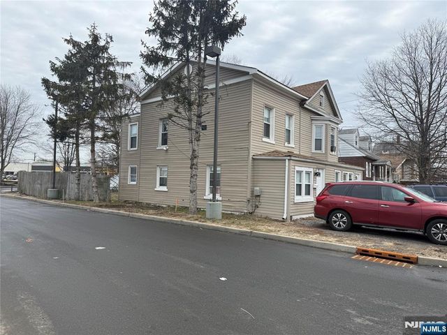 322 Main Street, South Hackensack, NJ 07606