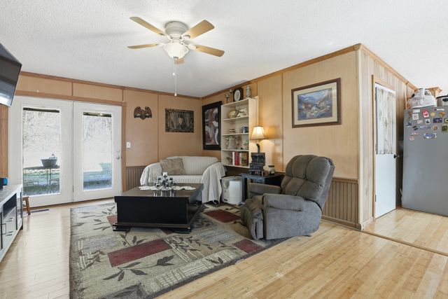 275 Lakeside Dr, Carthage, TN 37030