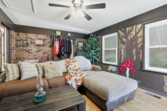 275 Lakeside Dr, Carthage, TN 37030