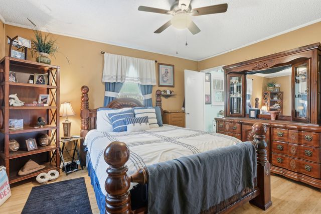 275 Lakeside Dr, Carthage, TN 37030