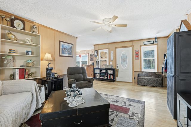 275 Lakeside Dr, Carthage, TN 37030