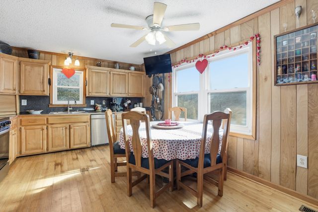 275 Lakeside Dr, Carthage, TN 37030