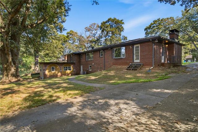 2498 Johnson Drive, Doraville, GA 30340